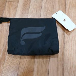 Fabletics NWT Quilted Cosmetic Bag Zip Pouch
